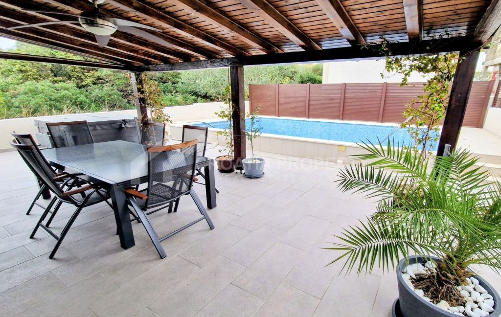 spacious detached house with pool rogoznica - 3517 (1)