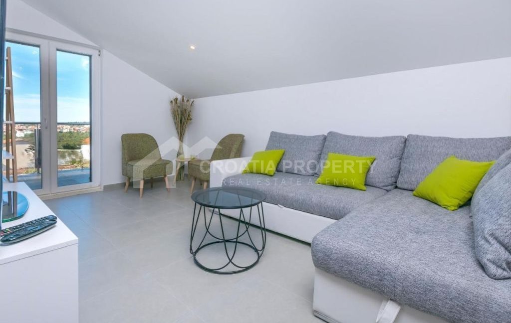 spacious detached house with pool rogoznica - 3517 (9)