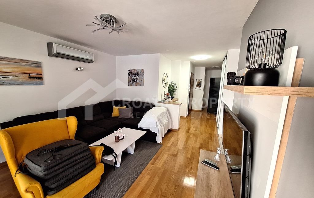 apartment with private pool makarska (5)