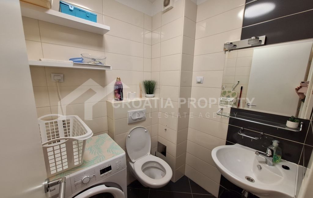 apartment with private pool makarska (8)