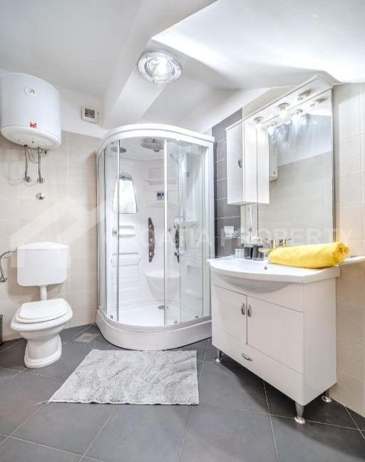 first row to sea apartment brac (14)