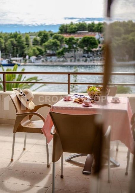 first row to sea apartment brac (18)