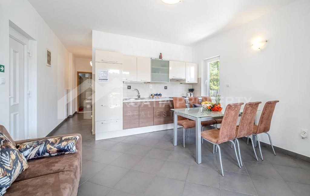 first row to sea apartment brac (8)