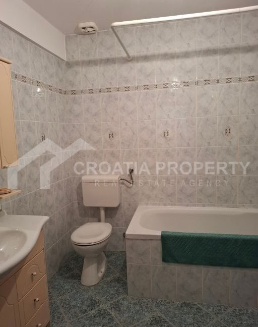 first row to sea house korcula (8)