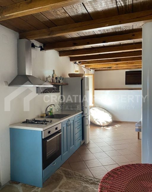 gorgeous stone house brac (14)