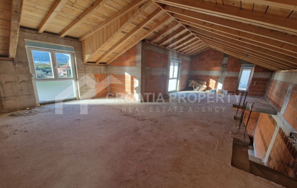 house under construction trogir (4)