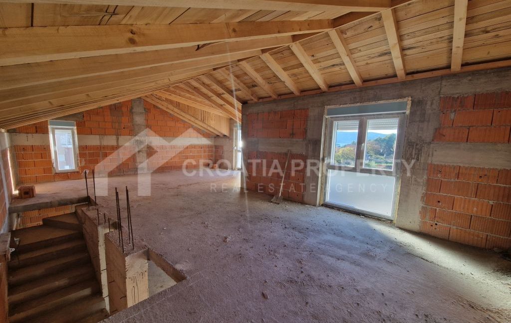 house under construction trogir (5)