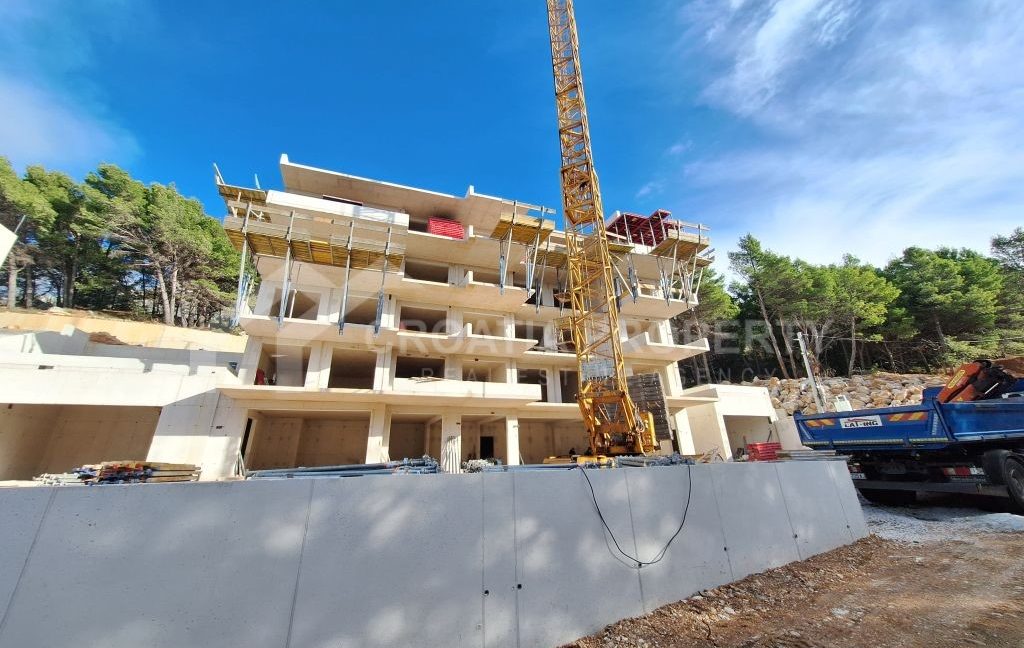 new sea view apartment omis (1)