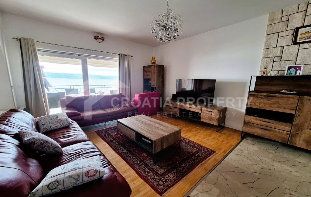 second floor apartment duce (3)