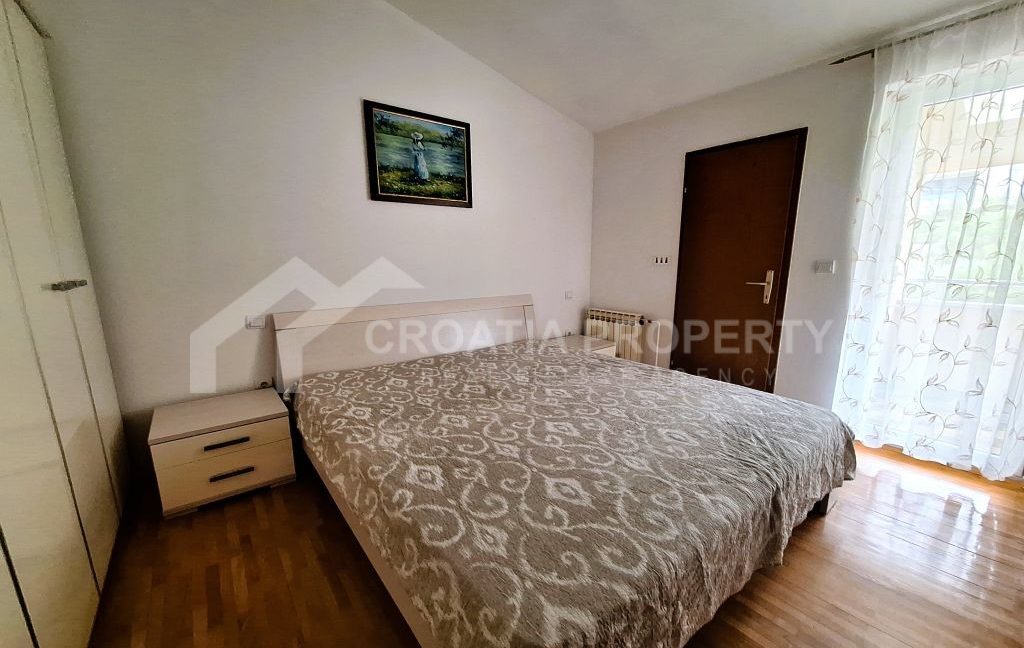 second floor apartment duce (5)