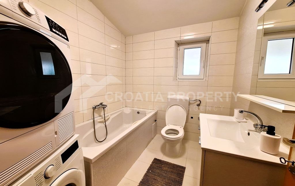 second floor apartment duce (7)