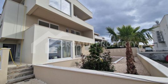 New three-bedroom apartment Ciovo