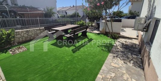 Furnished apartment near beach Ciovo