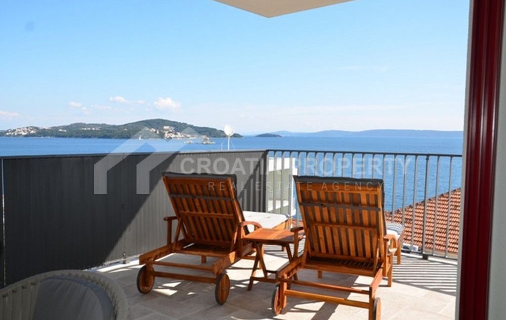 seaside penthouse apartment seget vranjica (8)