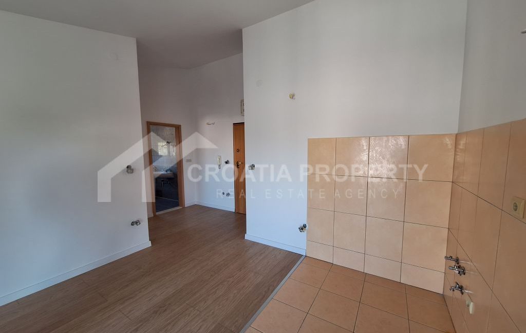 charming apartment with view split (3)