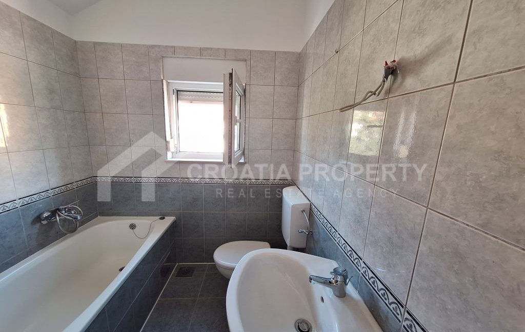 charming apartment with view split (6)