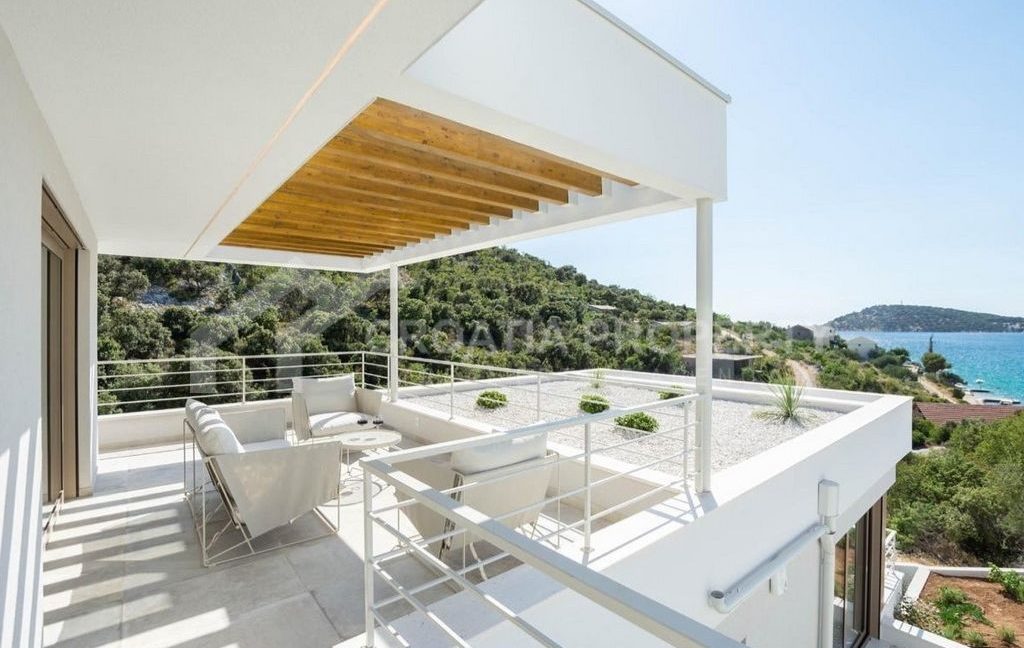 luxury villa with pool rogoznica - 3633 (1)