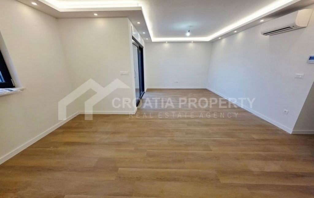 new apartment near the centre makarska (2)