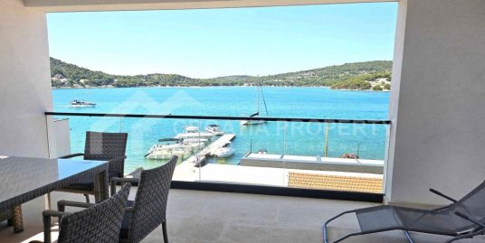 Sea view penthouse apartment Tisno