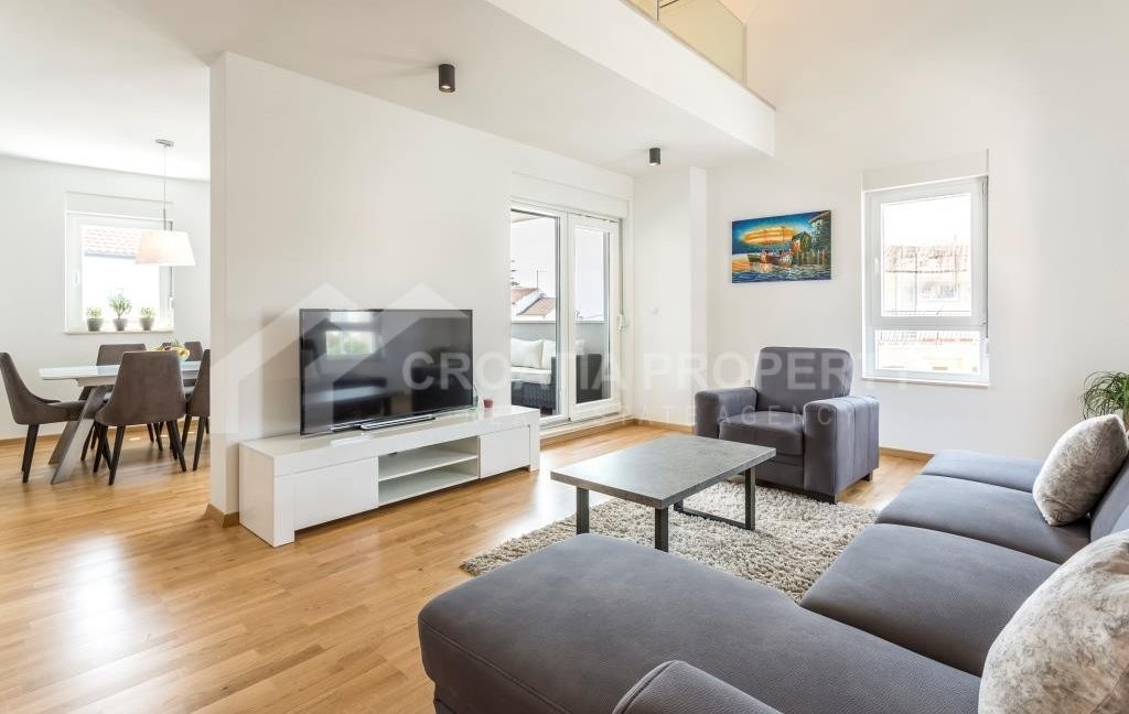 capacious apartment by the beach podstrana - 3639 (11)