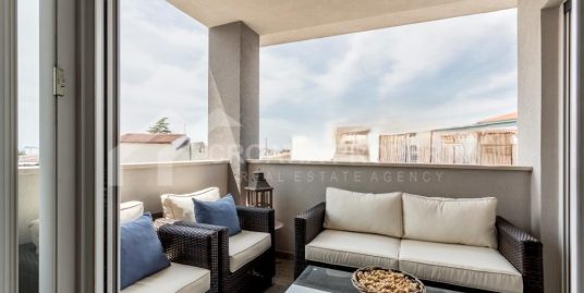 Großzügige Strandwohnung Podstrana