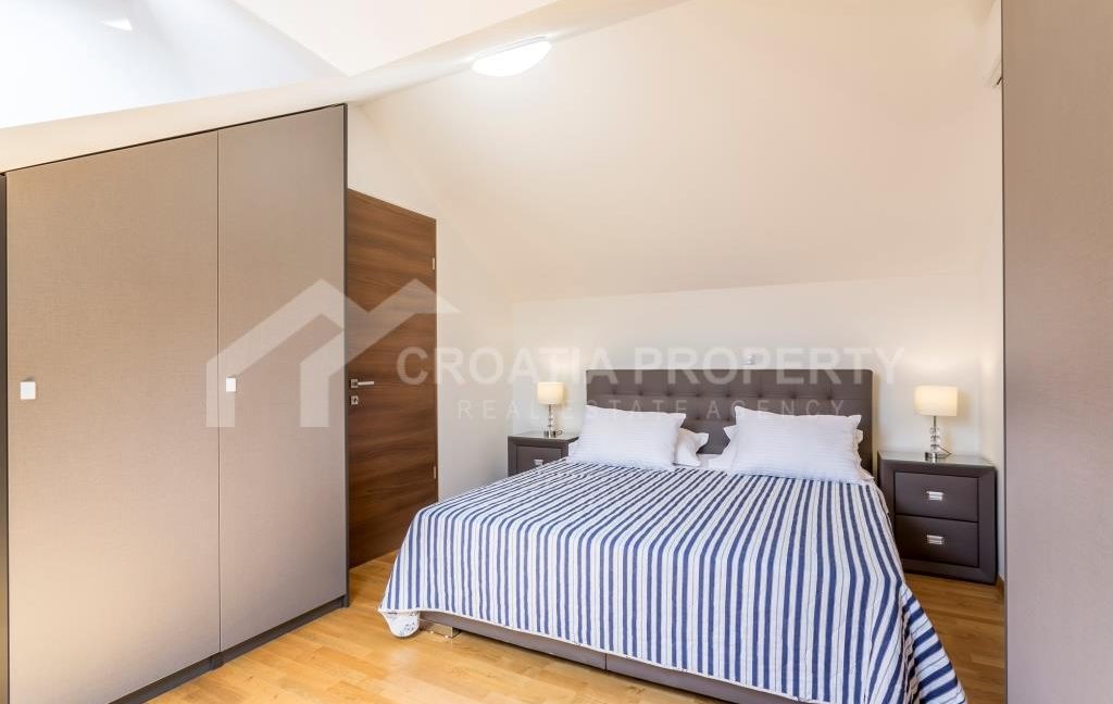 capacious apartment by the beach podstrana - 3639 (4)