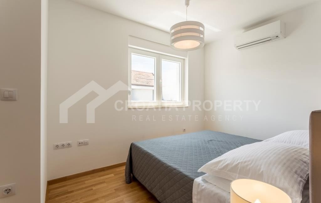 capacious apartment by the beach podstrana - 3639 (7)