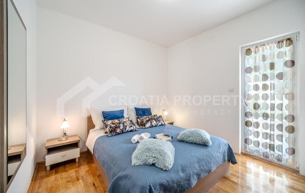 first row apartment with parking space brac - 3675 (5)