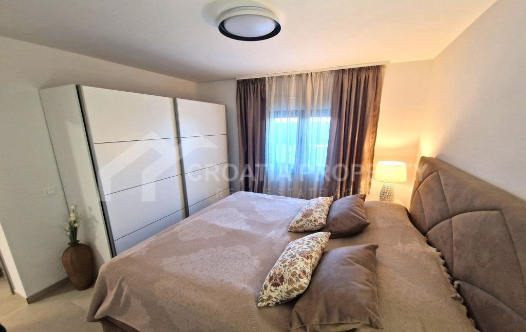 furnished seaside apartment with pool ciovo (10)