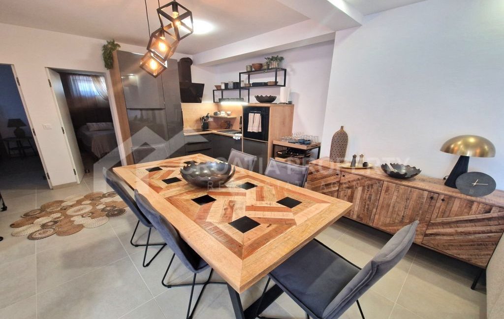 furnished seaside apartment with pool ciovo (4)