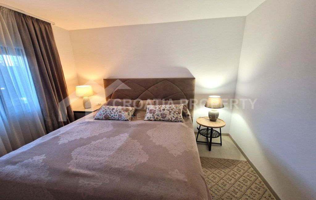 furnished seaside apartment with pool ciovo (9)