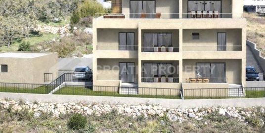 Erdgeschosswohnung mit Garten Kastela