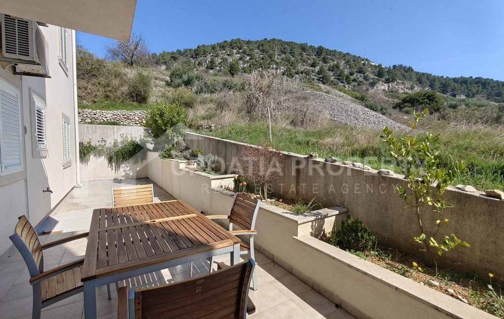 groundfloor two bedroom apartment brac - 3677 (1)