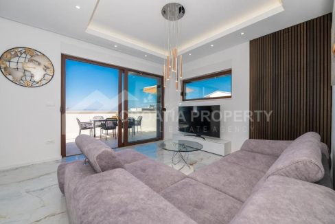 hillside villa with pool - 3643 (1)