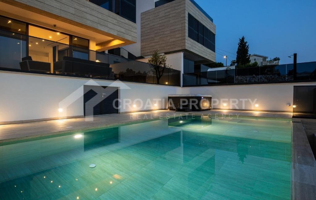 luxury furnished seaside villa with pool komarna - 3637 (15)