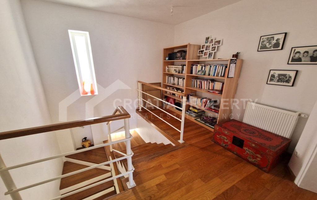 mediterranean style house with cultivated garden ciovo - 3680 (12)