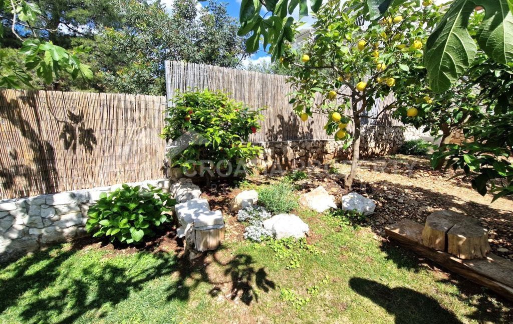 mediterranean style house with cultivated garden ciovo - 3680 (3)