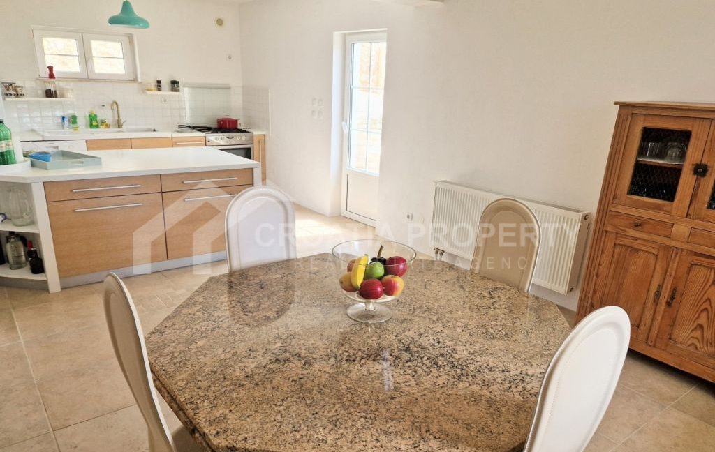 mediterranean style house with cultivated garden ciovo - 3680 (9)