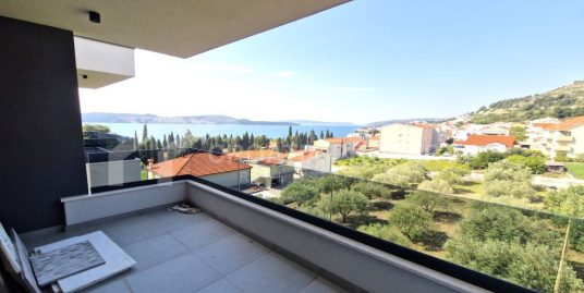 Novi penthouse uz more s pogledom na Seget
