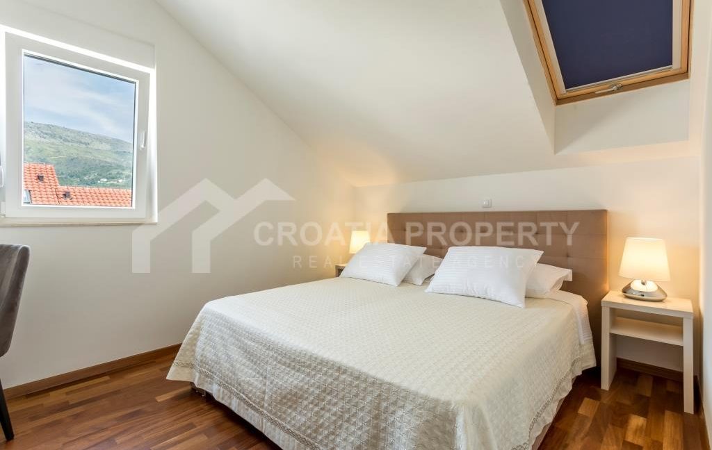 seaside three bedroom apartment podstrana (10)