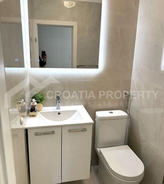 spacious apartment near the beach split - 3647 (7)