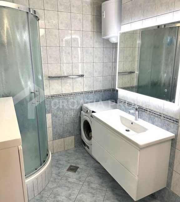 spacious apartment near the beach split - 3647 (8)