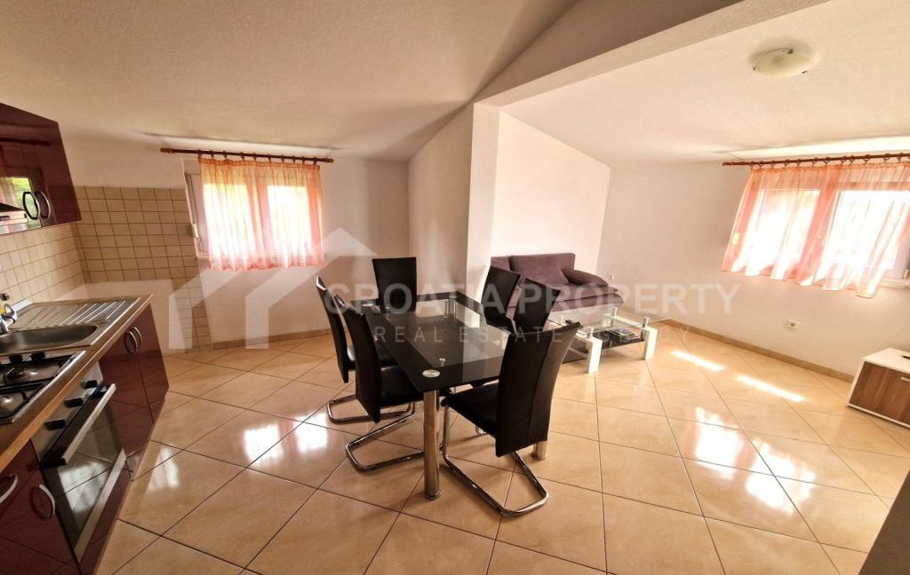 spacious apartment with sea view ciovo (3)