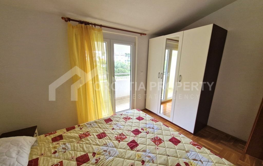 spacious apartment with sea view ciovo (8)