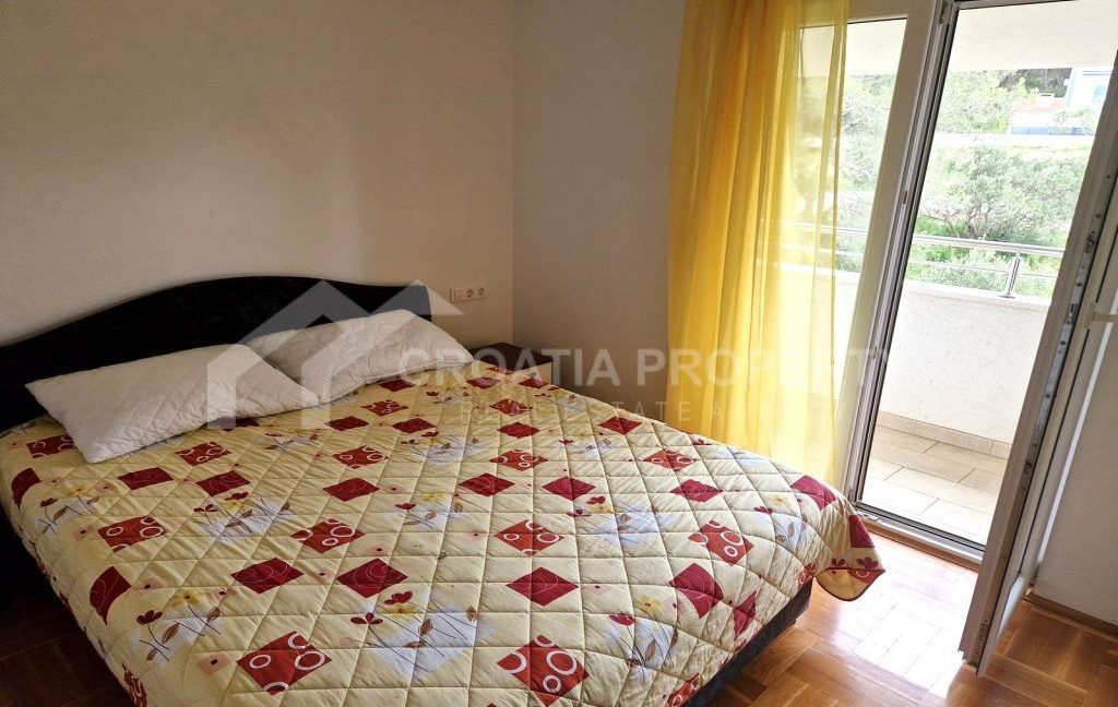 spacious apartment with sea view ciovo (9)