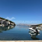 spacious building plot near the sea brac - 3684 (1)