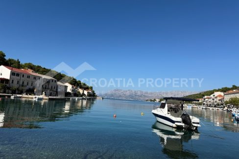 spacious building plot near the sea brac - 3684 (1)