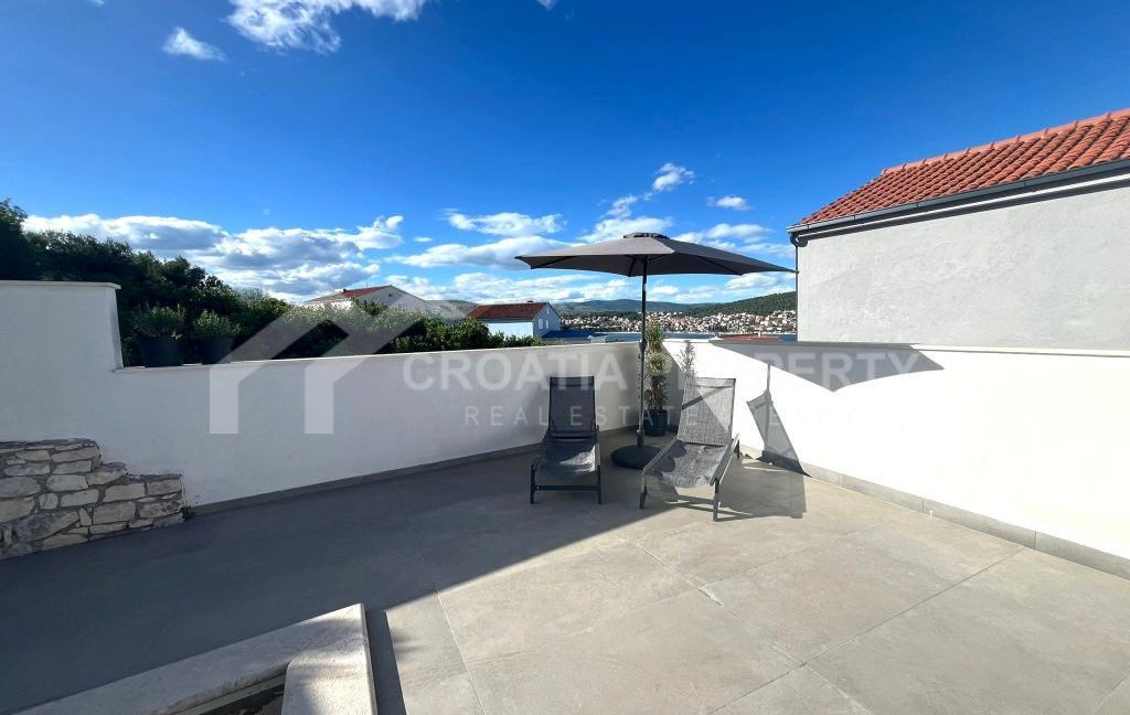 spacious detached house near the sea ciovo - 3667 (3)