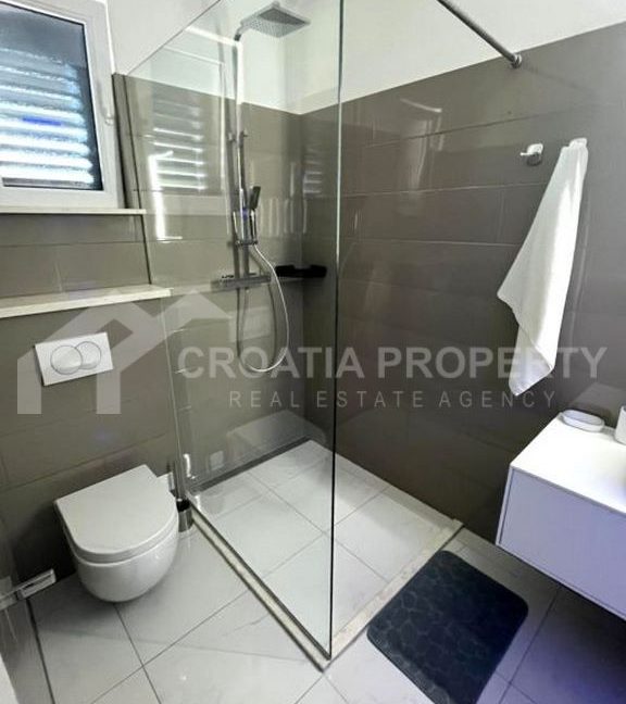 spacious detached house near the sea ciovo - 3667 (4)