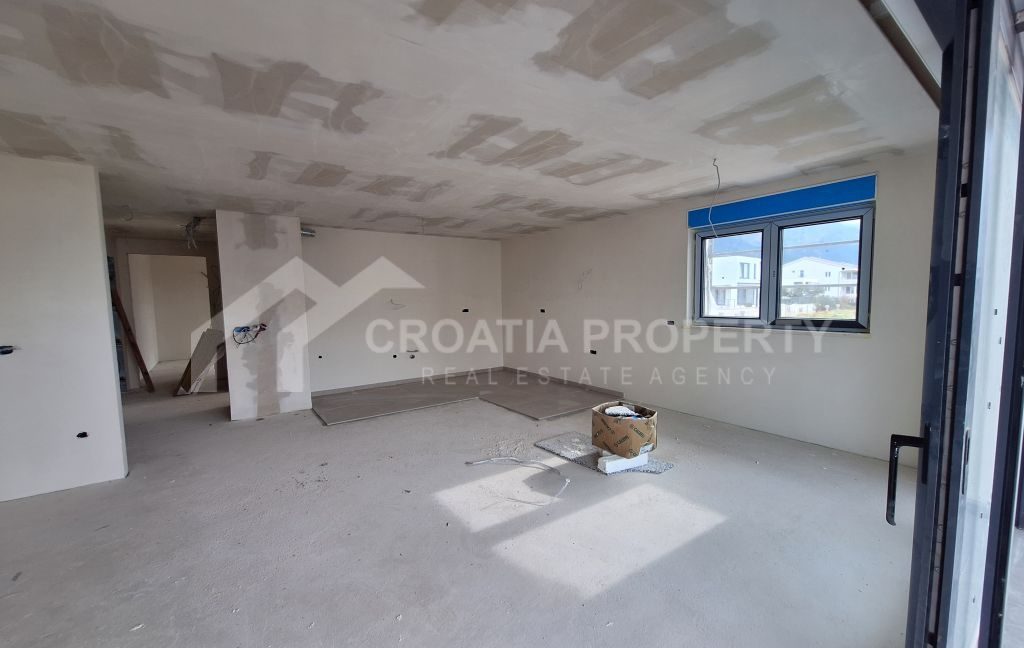 two bedroom apartment with parking space makarska (1)